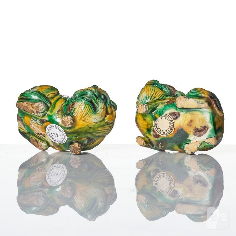 A pair of egg and spinach glazed figures of mythical creatures, - 图9